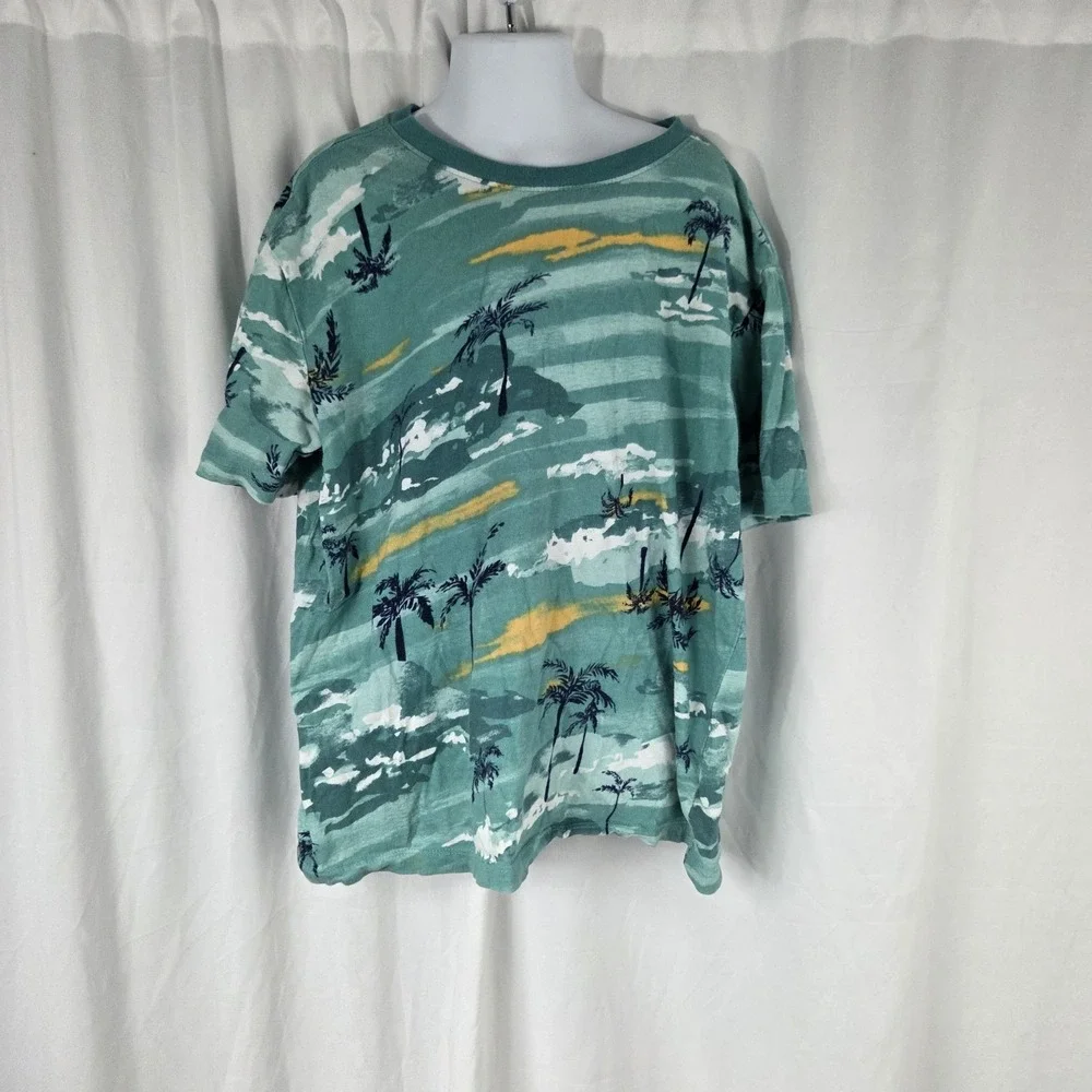 Old Navy Boys Size Large Short Sleeve Crew Neck Graphic T Shirt Multicolor